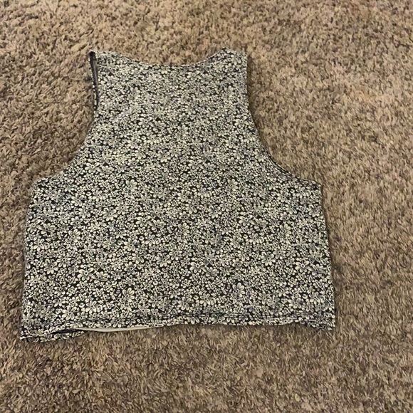Tank top - Picture 2 of 3